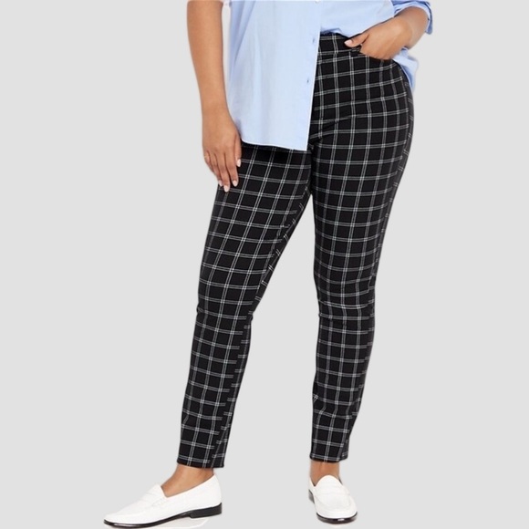Old Navy Pants - OLD NAVY Black & White Windowpane Plaid High Rise Pixie Pants 18